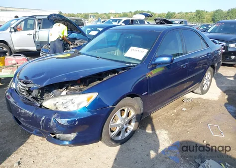 2006 Toyota Camry Xle z USA, uszkodzony, nr VIN 4T1BE32K96U143164